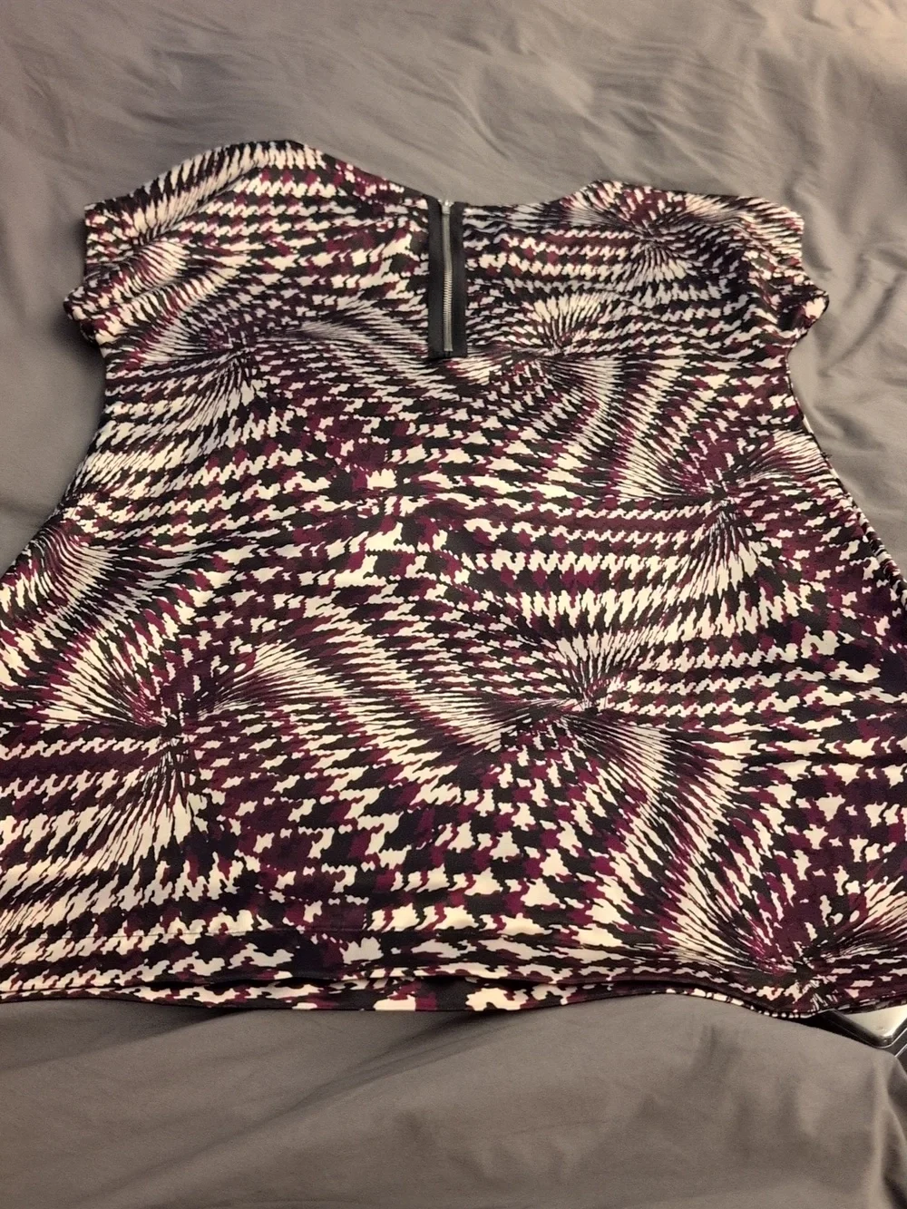 Apt. 9 Purple Patterned Cap Sleeve Dress Size Medium Q - Picture 7 of 9